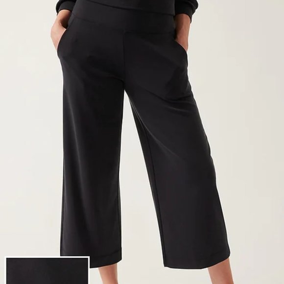 New! Lululemon Noir Crop flare - Black - Size 2 - Picture 1 of 3